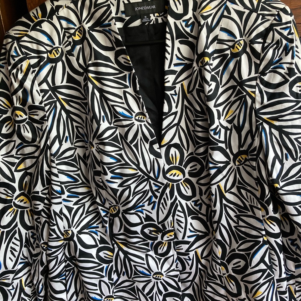 White Flowered Blazer